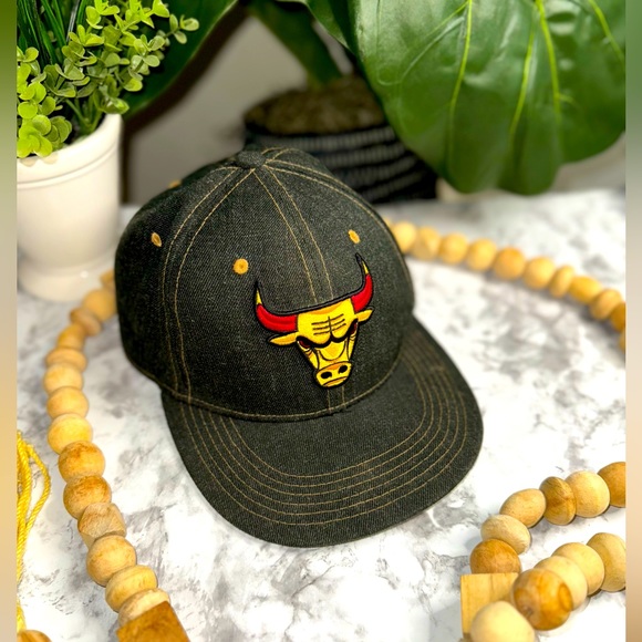 Chicago Bulls BMO Melonwear Dark Blue Denim Snapback Hat Cap - Picture 1 of 3